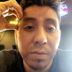 Meet your Posher, Carlos